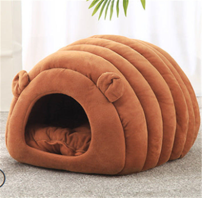 Cozy Cat Cave Bed — Warm Winter Hideaway for Cats