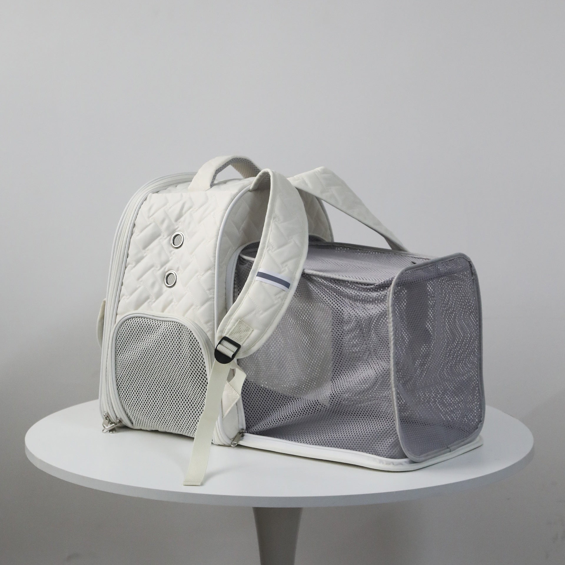 Space Capsule Cat Carrier Backpack — Breathable & Lightweight
