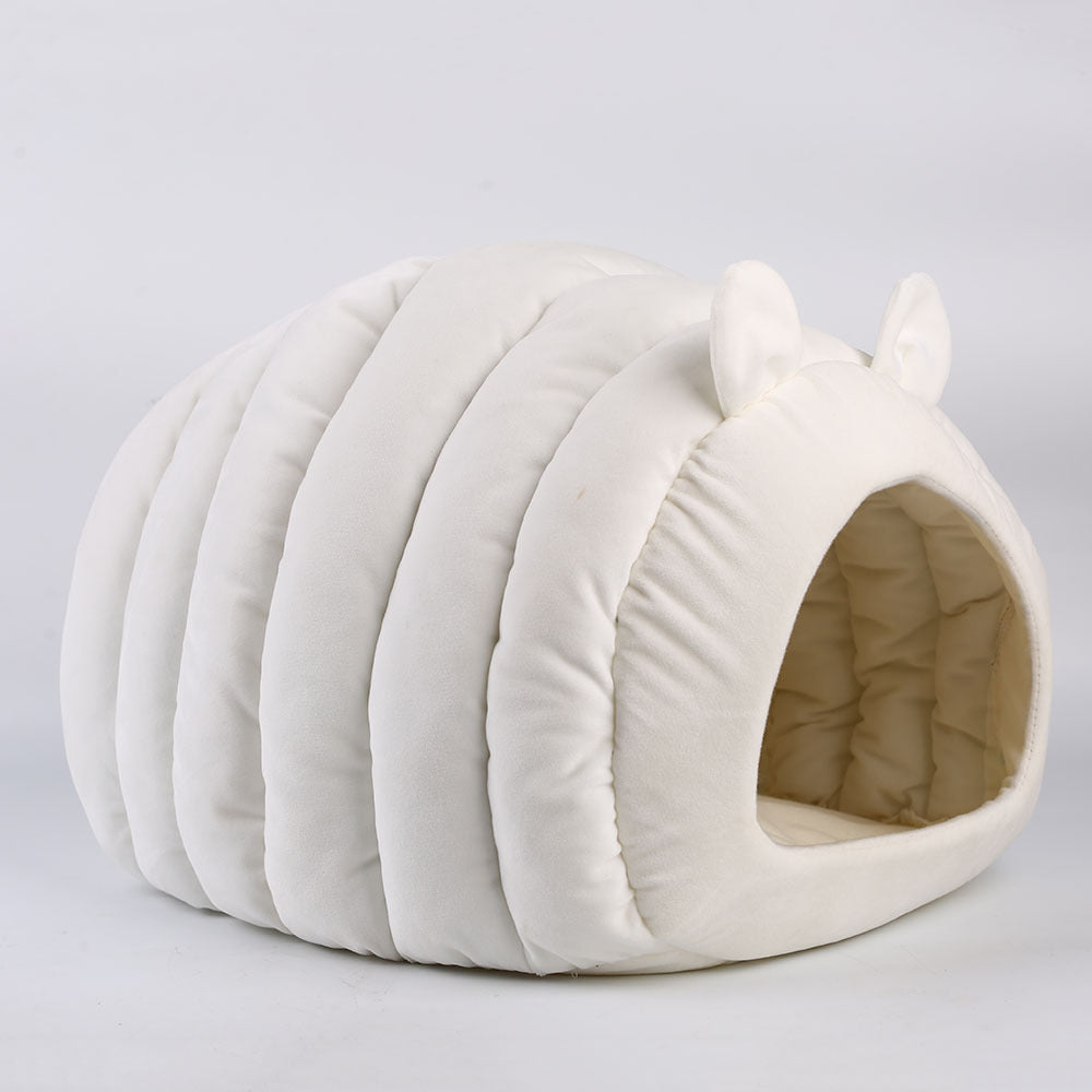 Cozy Cat Cave Bed — Warm Winter Hideaway for Cats