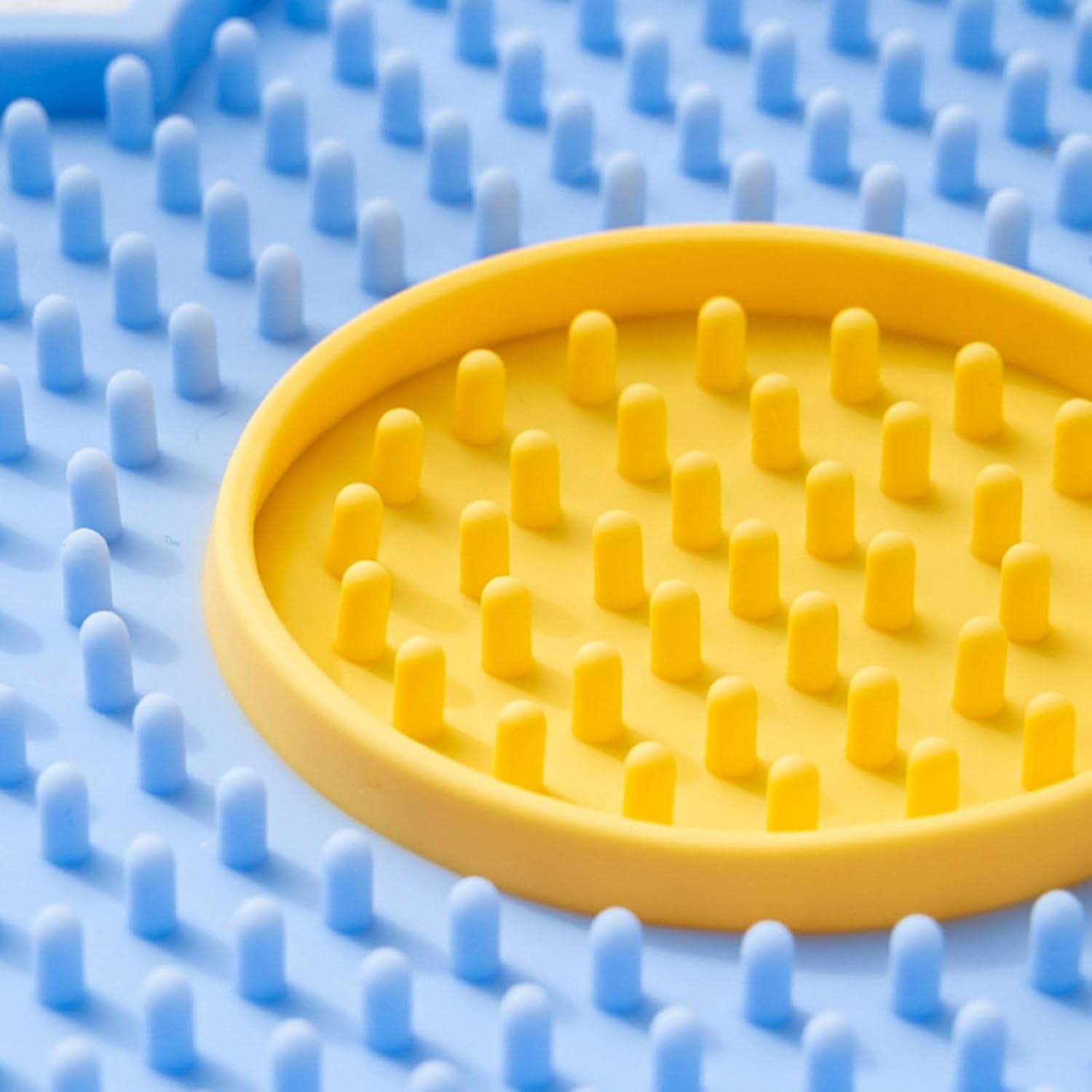 Slow Feeder Licking Mat for Dogs & Cats with Suction Cups