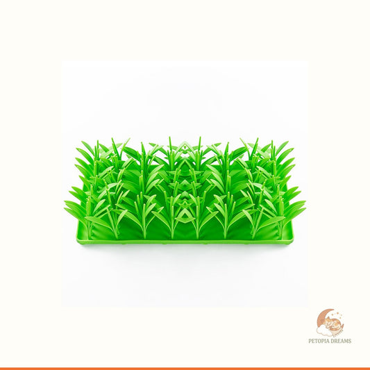 Silicone Lick Mat for Dogs & Cats — Slow Feeder Grass Design | Petopia Dreams